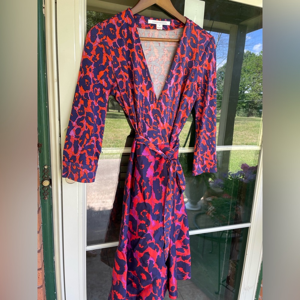 Diane Von Furstenburg Wrap Dress Colorful Animal Print Size 8